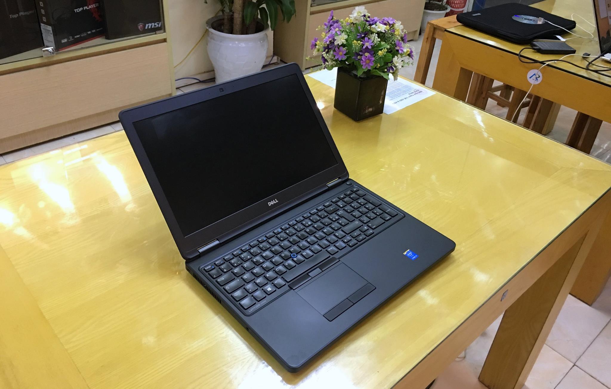 Laptop Dell Laititude E5550.jpg